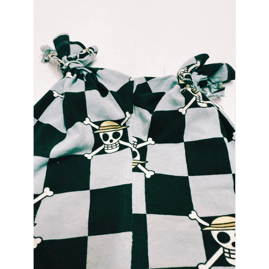 "ONE PIECE" DOUBLE TIE BEANIE